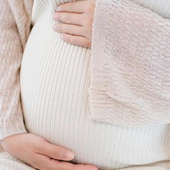 与之形成🧣👎对比的是，中国🏁👩‍👧‍👦凭借过硬的制造基🕴🎵础设施👩‍⚖️🍕